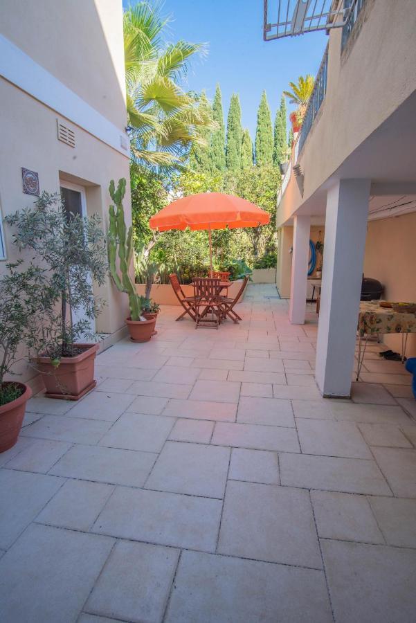 Central Villa Flatlet With Pool - Free Parking And Wifi Lija Kültér fotó